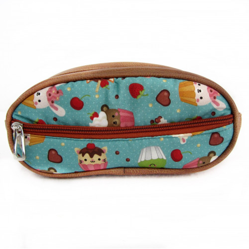 NECESSAIRE EM MATERIAL SINTETICO E TECIDO CUPCAKE MARIA ADNA